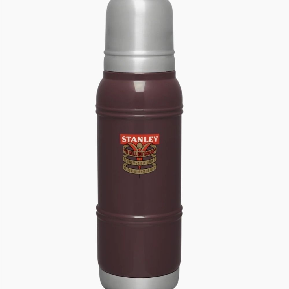Stanley Milestone Thermal Bottle 1.1 QT.- 1940 Garnet Gloss - Picture 2 of 12